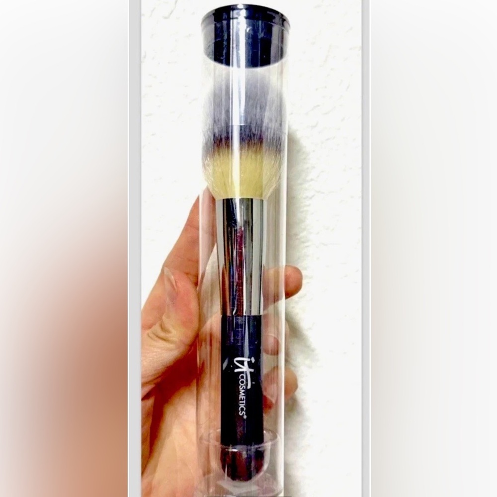 🖌️IT COSMETICS🖌️ #8 HEAVENLY LUXE WAND BALL POWDER BRUSH NWT SEALED💜 - Picture 2 of 8